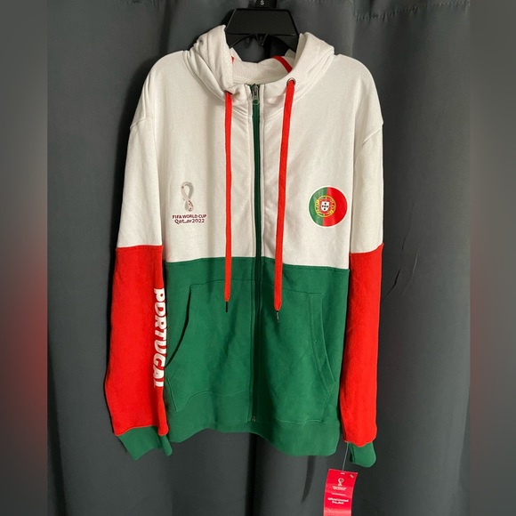 2022 WORLD CUP PORTUGAL CONTRAST GREEN HOODIE - MEN'S MEDIUM NEW